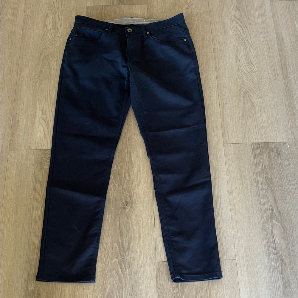 Perry Ellis Men's Dark Blue Slim Jeans